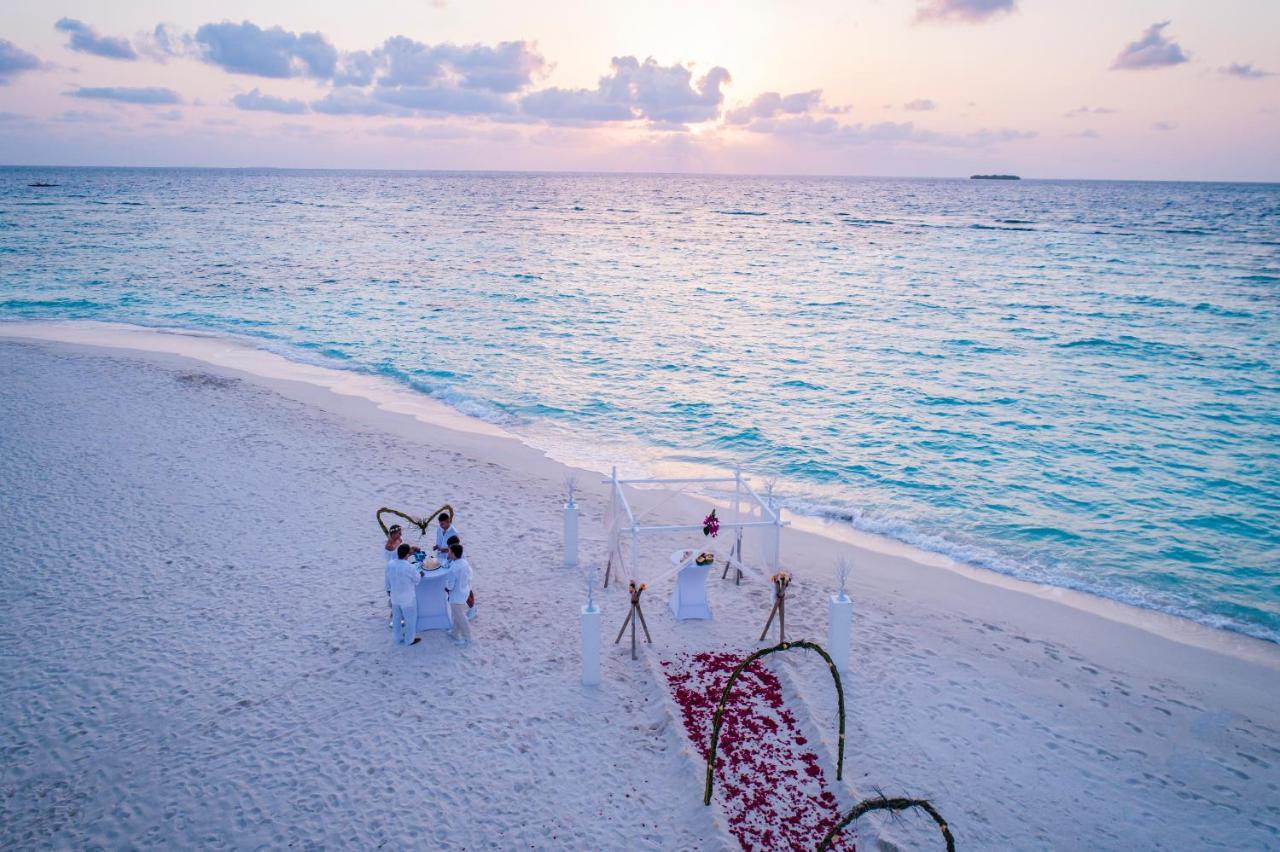 เมอเวนปิค รีสอร์ต คูเรทิวารุ มัลดีฟส์ Hotel Kuredhivaru ภายนอก รูปภาพ