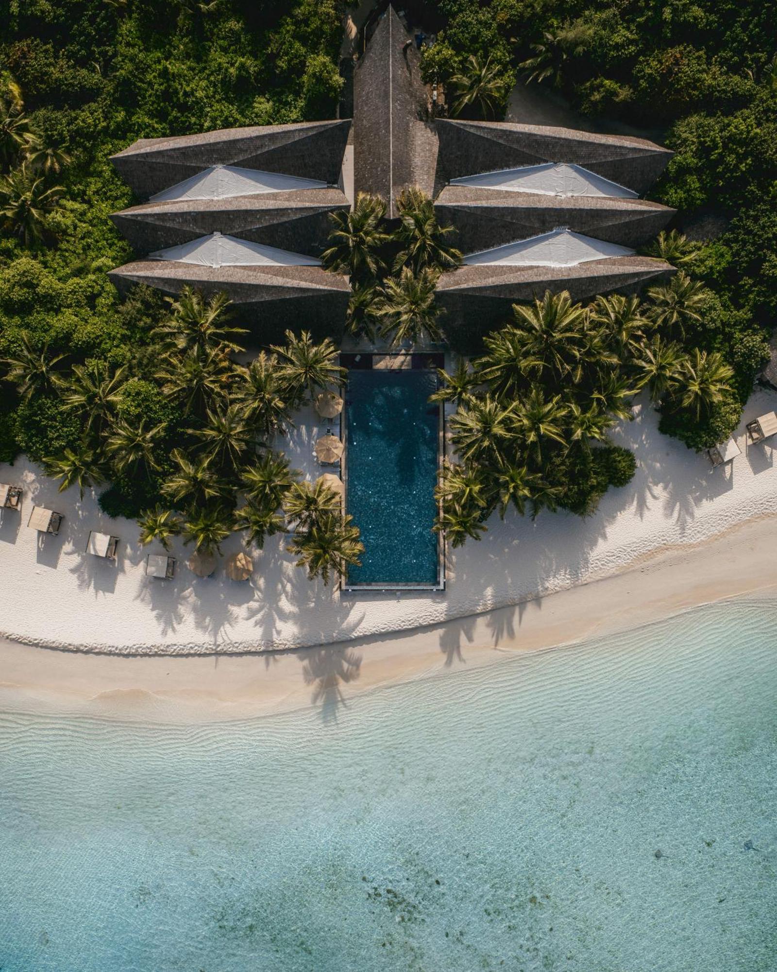 เมอเวนปิค รีสอร์ต คูเรทิวารุ มัลดีฟส์ Hotel Kuredhivaru ภายนอก รูปภาพ