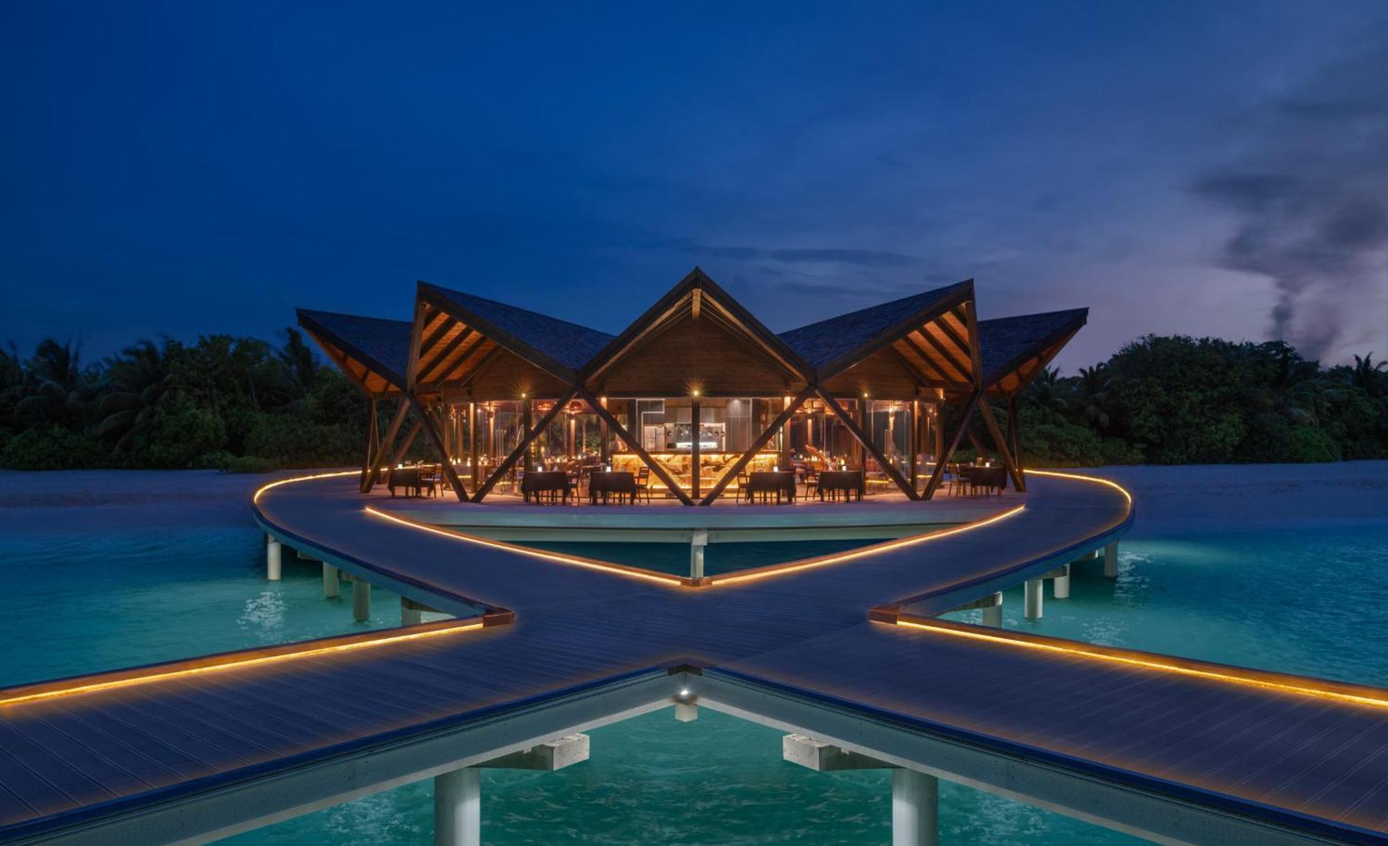 เมอเวนปิค รีสอร์ต คูเรทิวารุ มัลดีฟส์ Hotel Kuredhivaru ภายนอก รูปภาพ