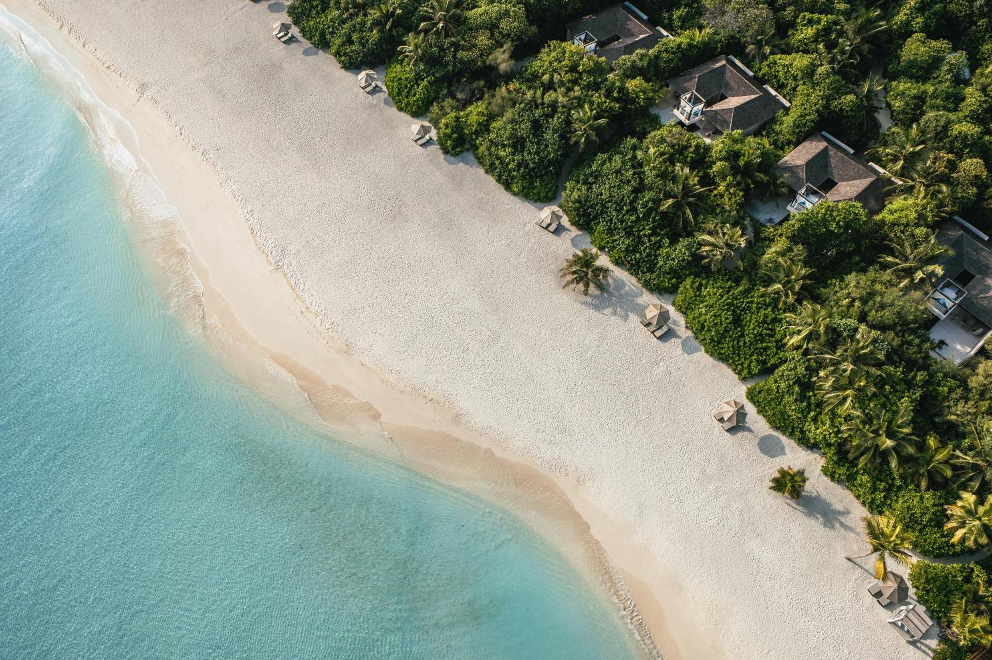 เมอเวนปิค รีสอร์ต คูเรทิวารุ มัลดีฟส์ Hotel Kuredhivaru ภายนอก รูปภาพ